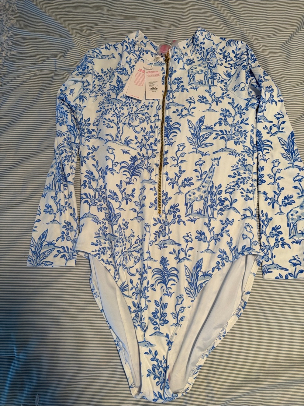 Lilly Pulitzer Blue and White resort white Print Long-Sleeve size 16 One-Piece